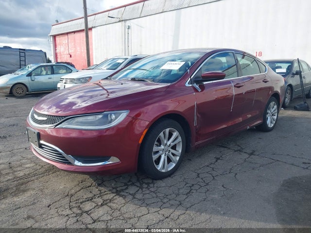 Chrysler 200 Limited 2015 1C3CCCAB4FN621568 Image 2