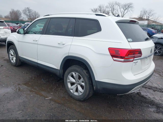 2018 VOLKSWAGEN ATLAS 1V2HR2CA7JC500809 Photo 2