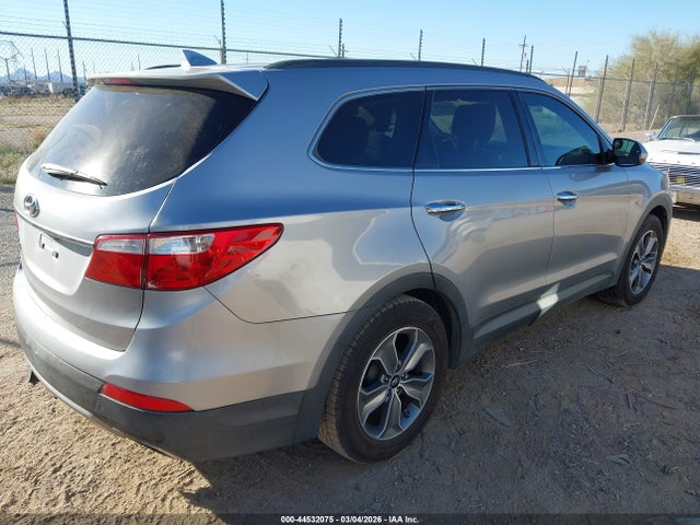 KM8SM4HF6GU144051 Hyundai Santa Fe Se