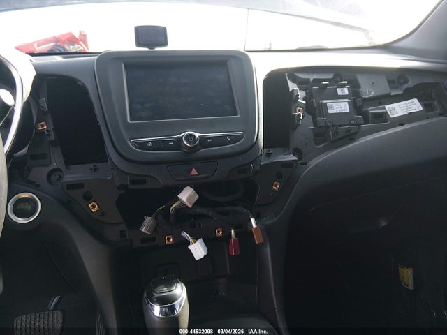 2GNAXSEV8J6200401 Chevrolet EQUINOX LT