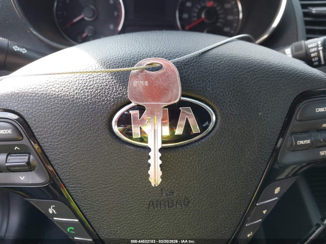 KIA FORTE S 2017 3KPFL4A75HE134221 Image 11
