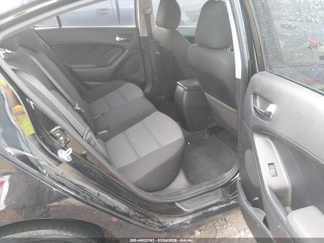 KIA FORTE S 2017 3KPFL4A75HE134221 Image 8