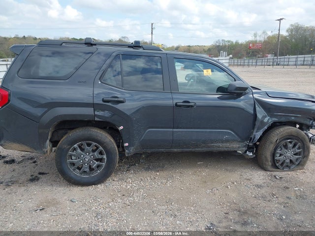 Toyota 4RUNNER SR5 2025 JTEVA5BRXS5070392 Image 16