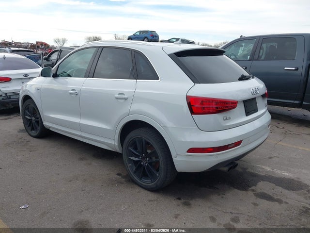2018 AUDI Q3 WA1JCCFS0JR010041 Photo 2