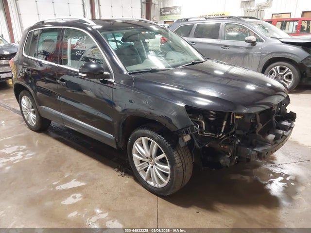 WVGBV3AX2EW568984 Volkswagen TIGUAN SE