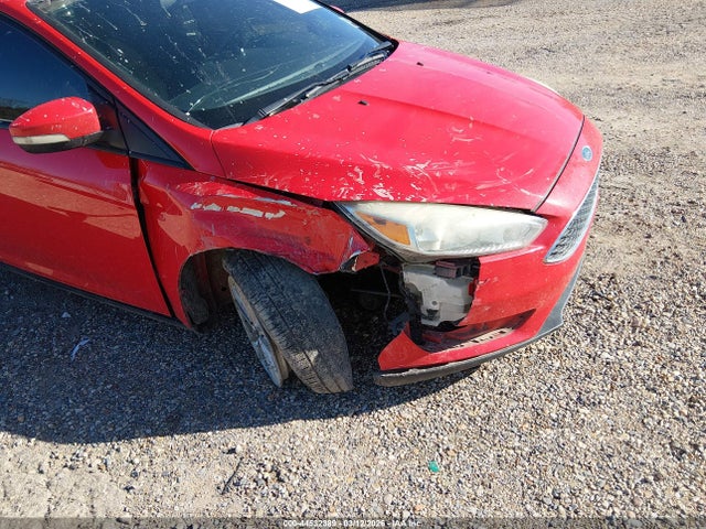 Ford FOCUS SE 2015 1FADP3F25FL234025 Image 17