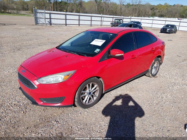 Ford FOCUS SE 2015 1FADP3F25FL234025 Image 2