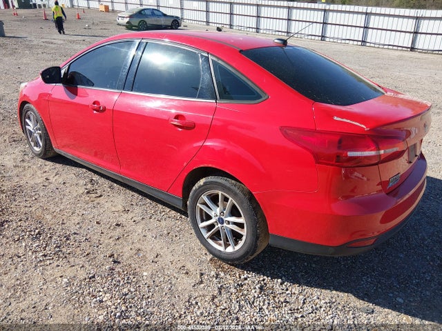 Ford FOCUS SE 2015 1FADP3F25FL234025 Image 3