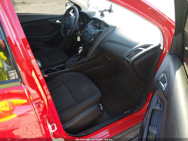 Ford FOCUS SE 2015 1FADP3F25FL234025 Image 5