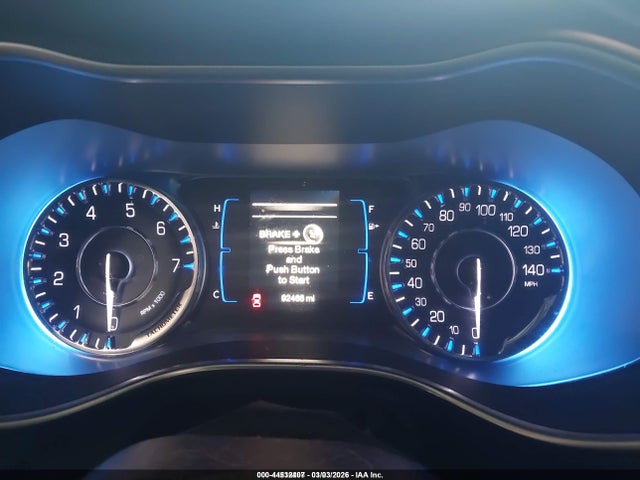 Продажа на аукционе авто 2015 Chrysler 200 Limited, vin: 1C3CCCAB4FN688932, номер лота: 44532407