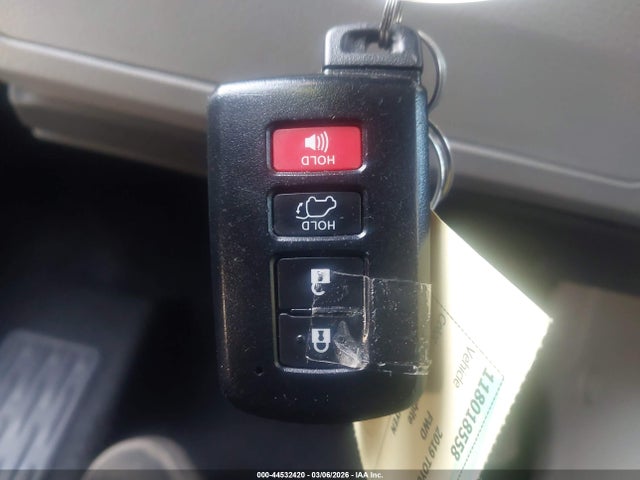 5TDKZRFH6KS574702 Toyota Highlander Xle