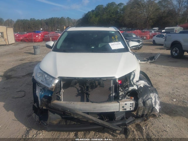 5TDKZRFH6KS574702 Toyota Highlander Xle