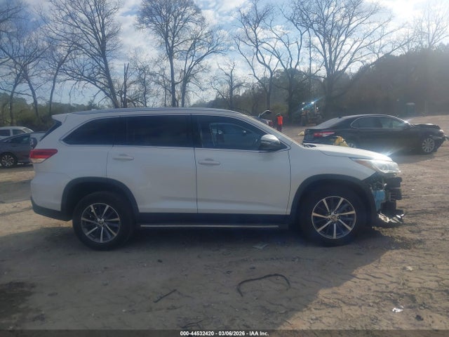 5TDKZRFH6KS574702 Toyota Highlander Xle