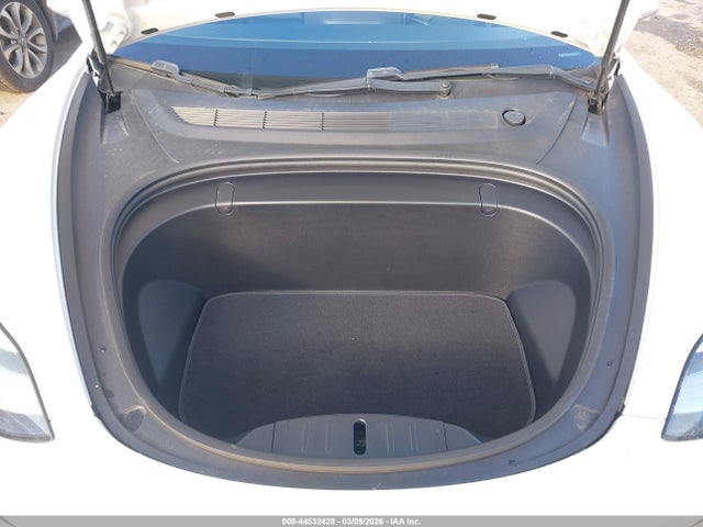 Продаж на аукціоні авто 2018 Tesla Model 3 Long Range/performance, vin: 5YJ3E1EB8JF085395, номер лоту: 44532428