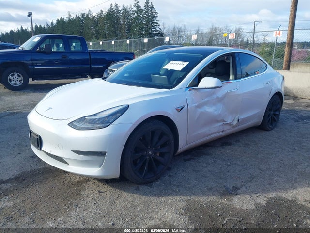 Продаж на аукціоні авто 2018 Tesla Model 3 Long Range/performance, vin: 5YJ3E1EB8JF085395, номер лоту: 44532428