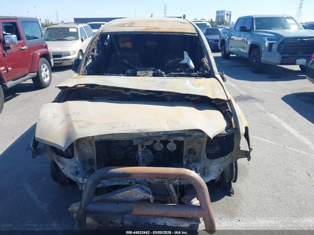 3TMDZ5BN0KM074404 Toyota Tacoma Trd Off Road