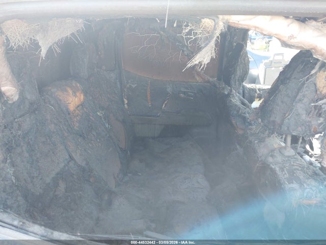 3TMDZ5BN0KM074404 Toyota Tacoma Trd Off Road
