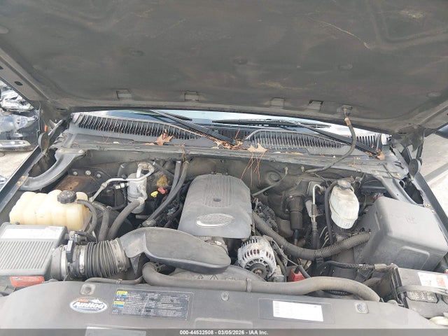 44532508 :رقم المزاد ، 1GTHC29UX4E237664 vin ، 2004 Gmc Sierra 2500hd Sle مزاد بيع