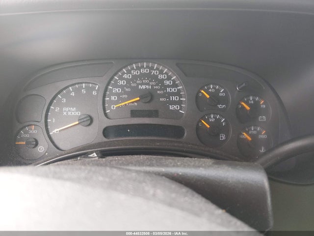 44532508 :رقم المزاد ، 1GTHC29UX4E237664 vin ، 2004 Gmc Sierra 2500hd Sle مزاد بيع