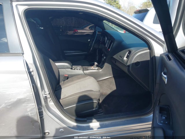 Продаж на аукціоні авто 2015 Dodge Charger Sxt, vin: 2C3CDXHG1FH851695, номер лоту: 44532537