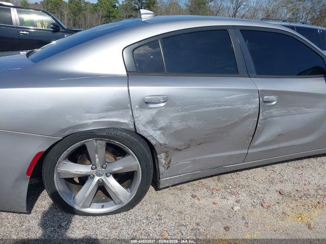 Продаж на аукціоні авто 2015 Dodge Charger Sxt, vin: 2C3CDXHG1FH851695, номер лоту: 44532537