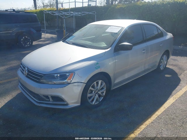 Aukcja sprzedaży 2015 Volkswagen Jetta 1.8t Se, vin: 3VWD17AJ8FM339042, numer aukcji: 44532549