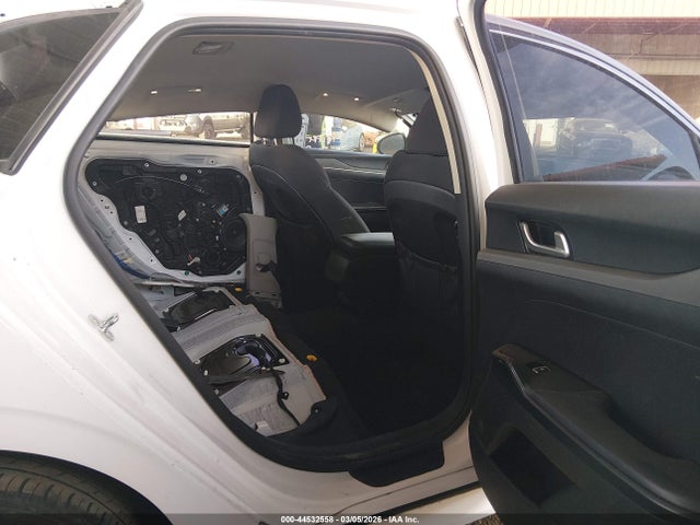 5XXG14J21NG136310 KIA K5 LXS