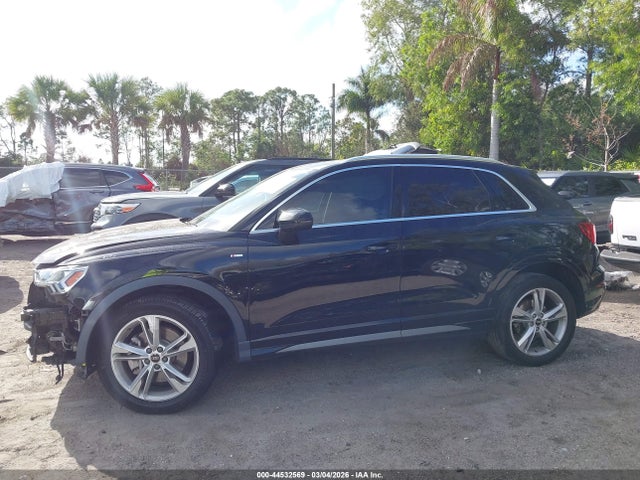 44532569 :رقم المزاد ، WA1EECF35N1078957 vin ، 2022 Audi Q3 Premium Plus 45 Tfsi S Line Quattro Tiptronic مزاد بيع