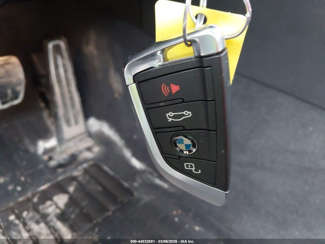 Продаж на аукціоні авто 2025 Bmw M3 Competition Xdrive, vin: WBS33HJ01SFT74871, номер лоту: 44532581