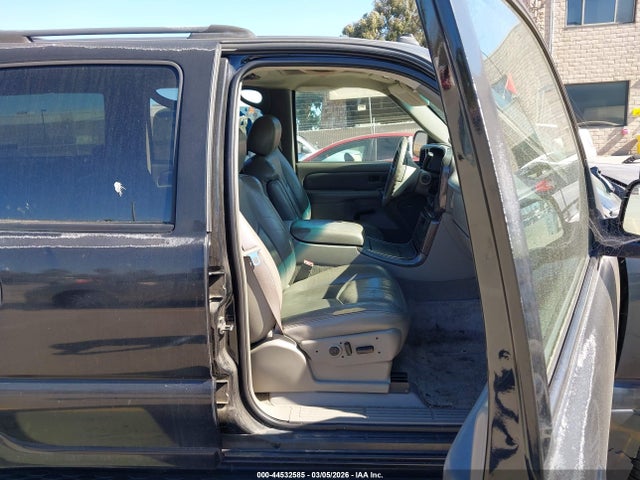 2003 Gmc Yukon Xl 1500 Denali მანქანა იყიდება აუქციონზე, vin: 1GKFK66U43J140038, აუქციონის ნომერი: 44532585