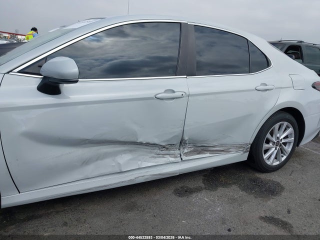 4T1C11AKXRU212423 Toyota CAMRY LE