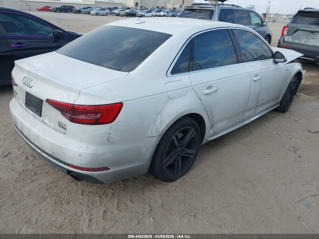 Продаж на аукціоні авто 2017 Audi A4 2.0t Premium, vin: WAUENAF45HN002880, номер лоту: 44532629