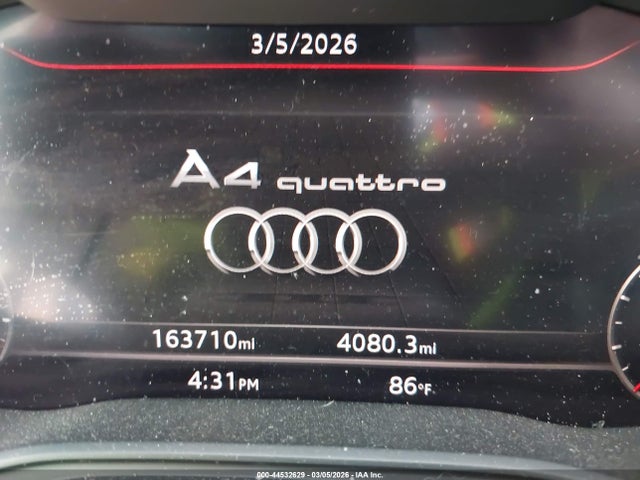 Продаж на аукціоні авто 2017 Audi A4 2.0t Premium, vin: WAUENAF45HN002880, номер лоту: 44532629