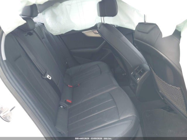 Продаж на аукціоні авто 2017 Audi A4 2.0t Premium, vin: WAUENAF45HN002880, номер лоту: 44532629