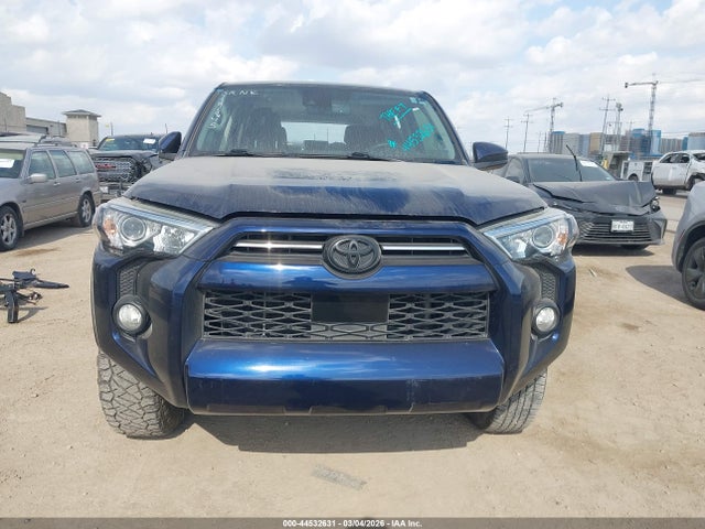 JTEZU5JR3L5215946 Toyota 4RUNNER SR5