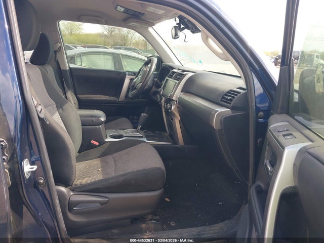 2020 TOYOTA 4RUNNER JTEZU5JR3L5215946 Photo 4