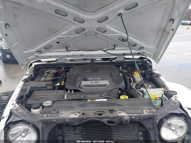 2016 Jeep Wrangler Unlimited Freedom მანქანა იყიდება აუქციონზე, vin: 1C4BJWDG9GL167806, აუქციონის ნომერი: 44532643