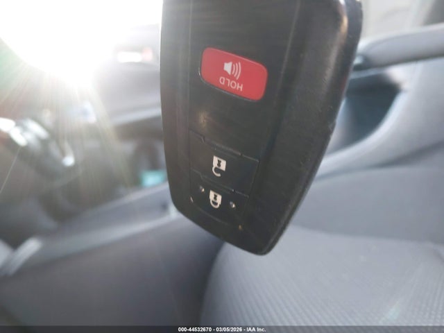 JTDKAMFU5M3151203 Toyota Prius L Eco