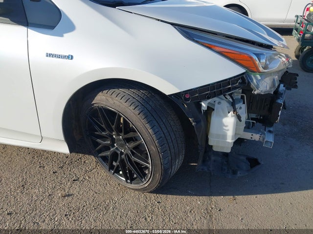 JTDKAMFU5M3151203 Toyota Prius L Eco