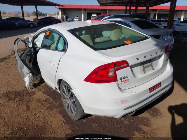 2018 VOLVO S60 INSCRIPTION LYV402TM0JB161772 Photo 2