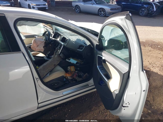 2018 VOLVO S60 INSCRIPTION LYV402TM0JB161772 Photo 4