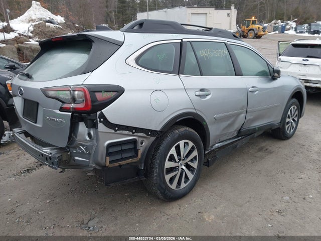 44532704 :رقم المزاد ، 4S4BTAAC4N3138639 vin ، 2022 Subaru Outback مزاد بيع