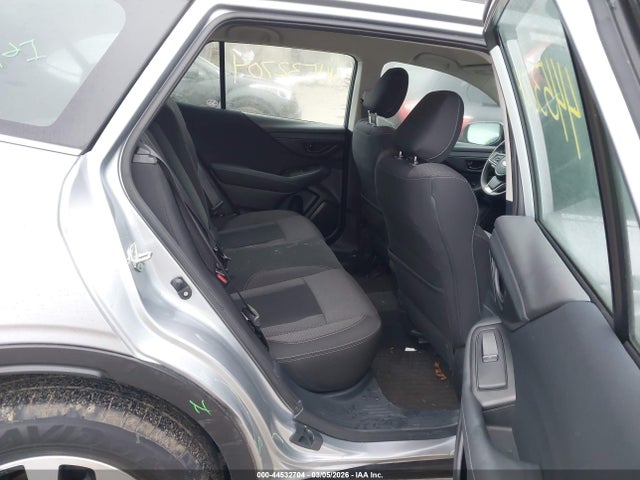 44532704 :رقم المزاد ، 4S4BTAAC4N3138639 vin ، 2022 Subaru Outback مزاد بيع