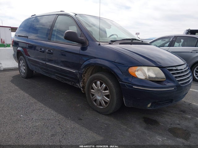 2005 CHRYSLER TOWN & COUNTRY 2C8GP64L35R365334 Photo 0
