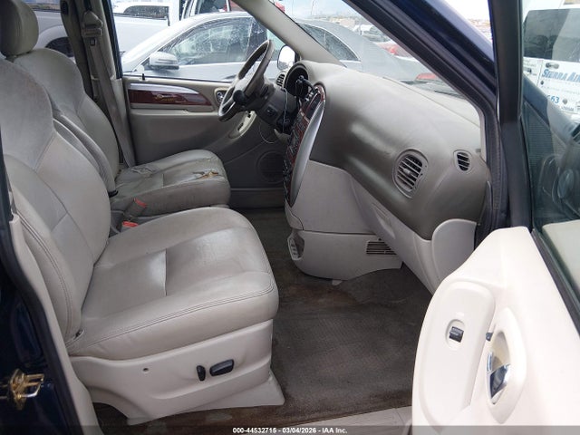 2005 CHRYSLER TOWN & COUNTRY 2C8GP64L35R365334 Photo 4