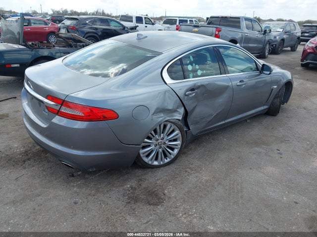 2013 JAGUAR XF SAJWA0ES6DPS86484 Photo 3