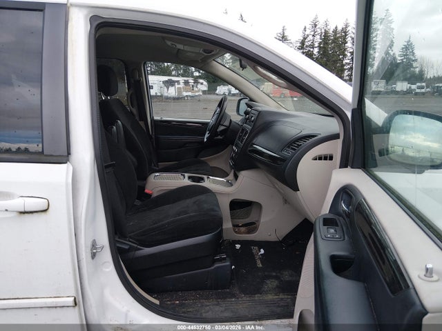2C4RDGCG4GR374978 Dodge Grand Caravan Sxt
