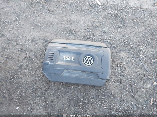 1VWAT7A3XFC095362 Volkswagen Passat 1.8t Limited Edition
