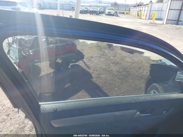 1VWAT7A3XFC095362 Volkswagen Passat 1.8t Limited Edition