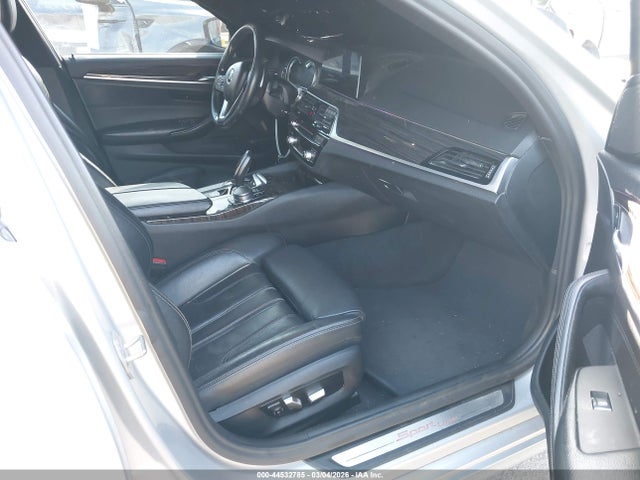 44532785 :رقم المزاد ، WBAJA5C38HG898030 vin ، 2017 Bmw 530i مزاد بيع